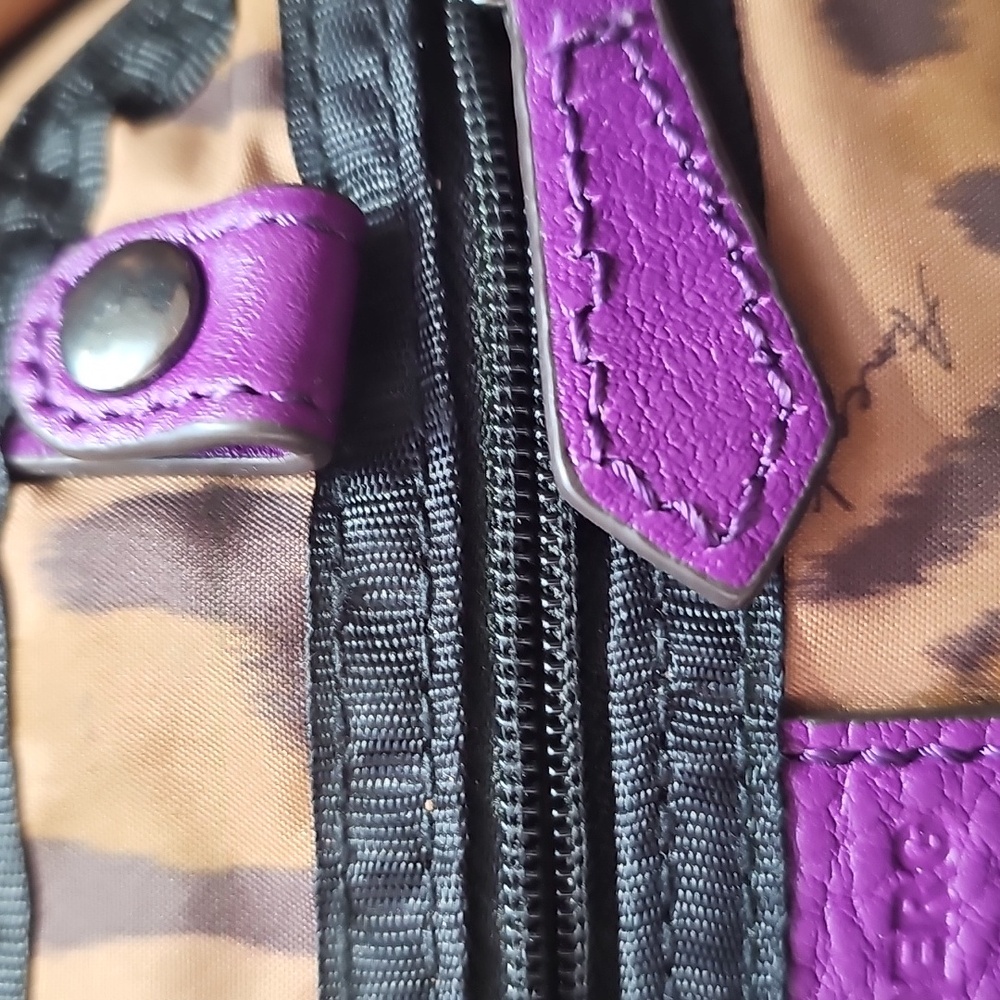 Aimee Kestenberg Stylish Purple Women's Leather Backpack. Comfy On. - Picture 8 of 12